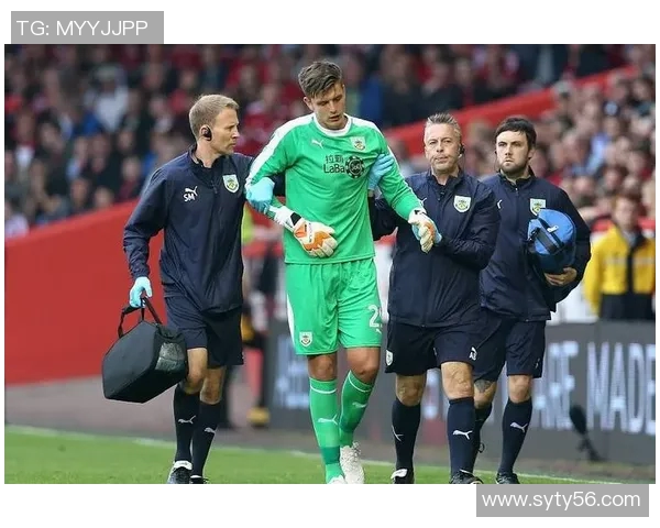 伯恩利与水晶宫激战正酣比分悬念引发球迷热议